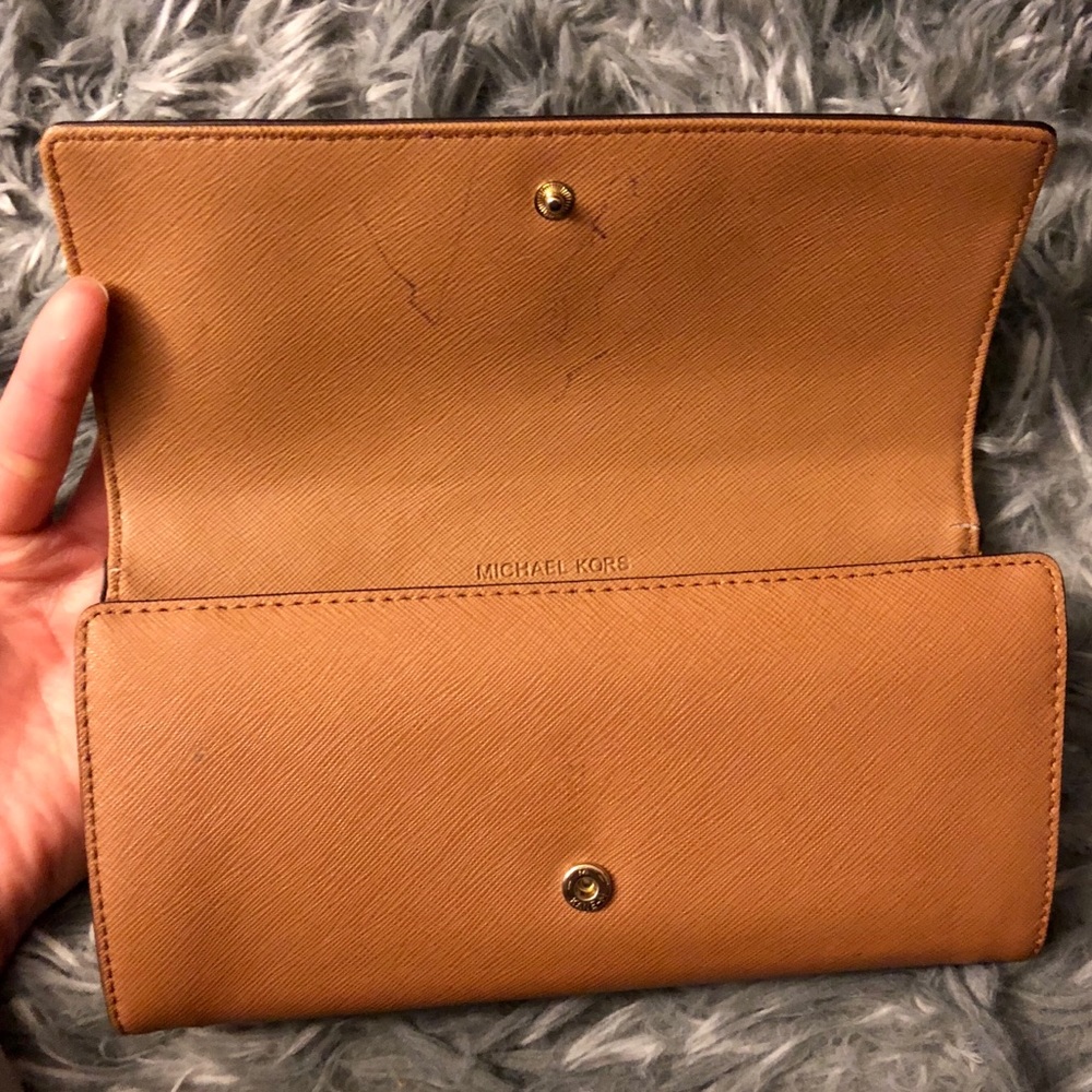 Authentic Mk Long Wallet Euc - image 5